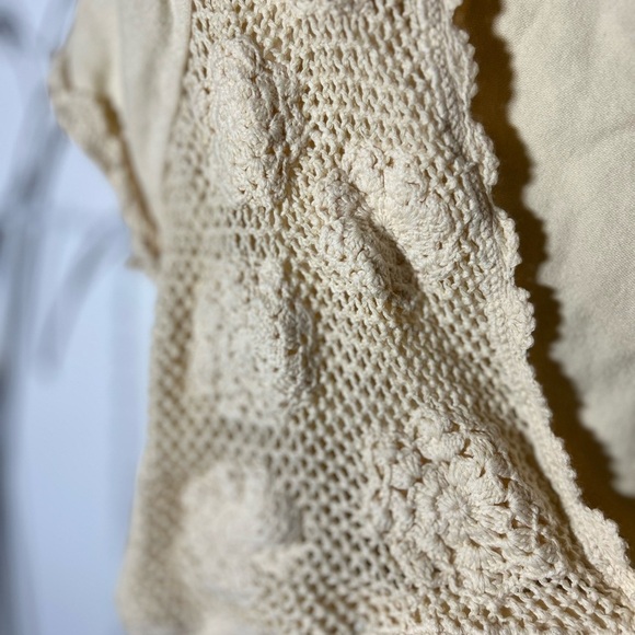 Nicole by Nicole Miller Crocheted Cropped Short Sleeve Sweater w/Tie, Size Lar - Picture 3 of 7